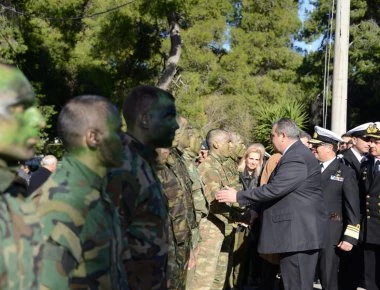 Αυστηρή προειδοποίηση από Π.Καμμένο: «Όποιος τολμήσει να ανέβει σε ελληνικό έδαφος δεν θα υπάρχει την επόμενη στιγμή»!